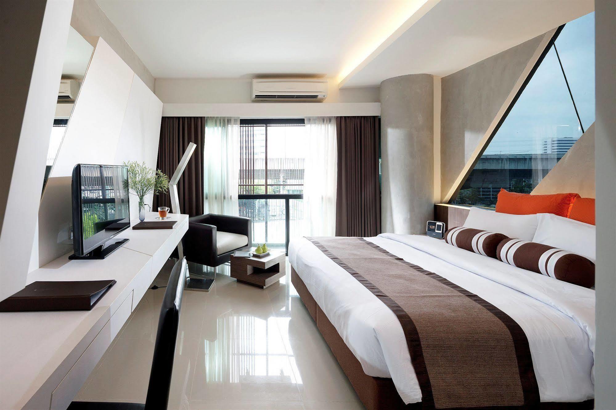 Nine Forty One Hotel Bangkok Bagian luar foto